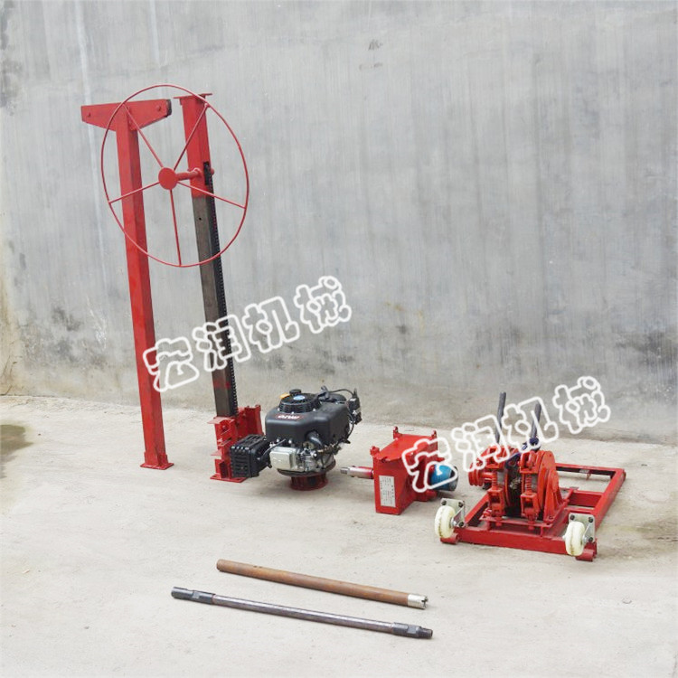 廠(chǎng)家生產(chǎn)汽油取芯機，戶(hù)外取芯勘探鉆機